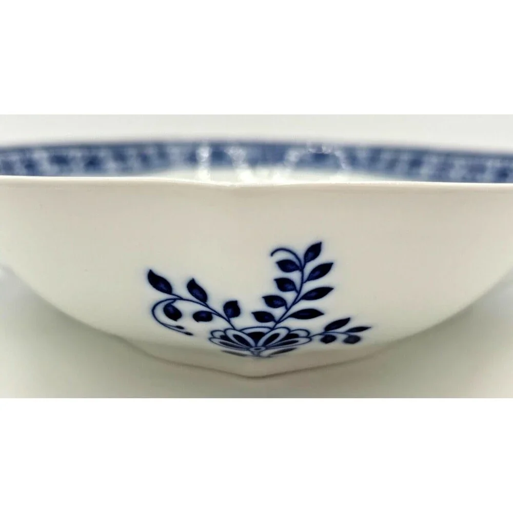 Hutschenreuther serving bowl